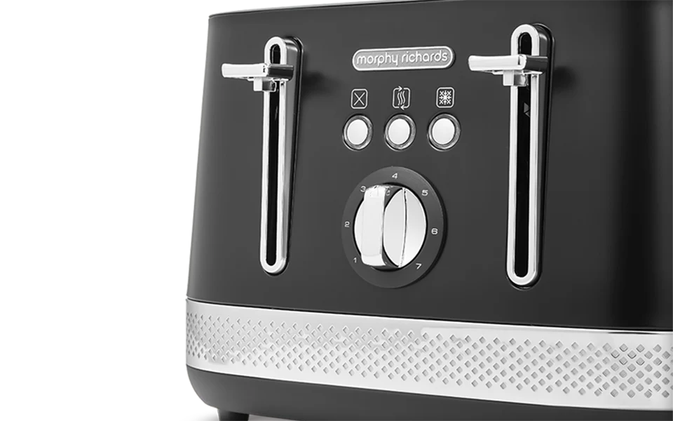 Illumination 4-Slice Toaster Black