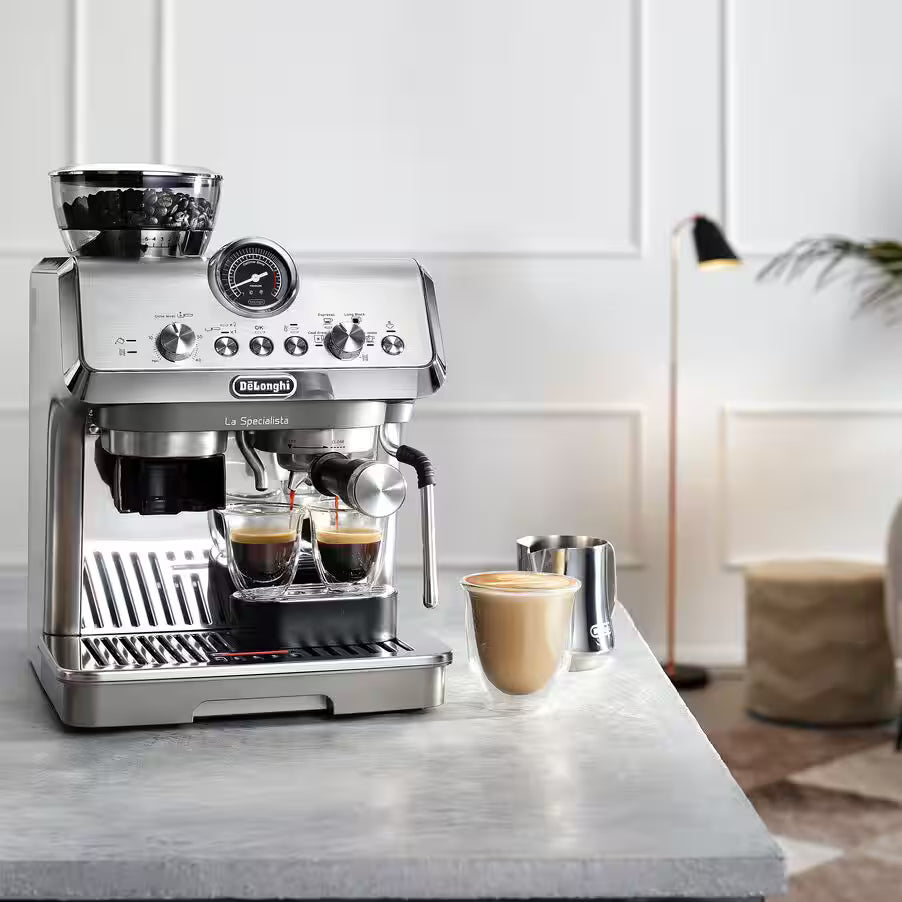 La Specialista Arte Evo Compact Manual Bean to Cup coffee machine with Cold Brew